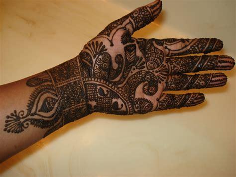 Pin by nafisa patanwala on mehndi design  Wedding mehndi designs, Bridal mehndi designs, Mehndi  Mehndi Design-image